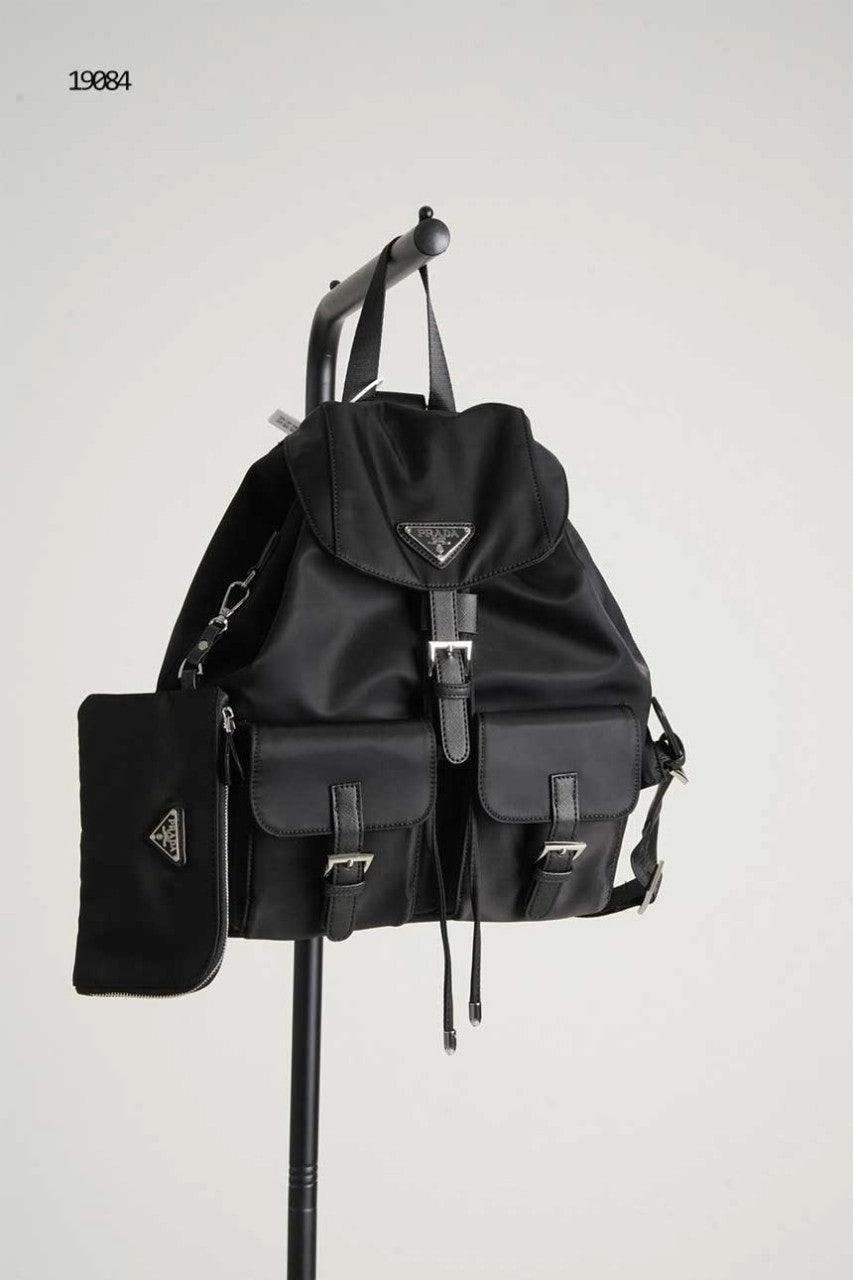 🔆 [PRADA] 프라다 파우치가 달린 미디엄 리나일론  백팩 🔆