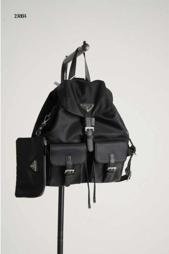 🔆 [PRADA] 프라다 파우치가 달린 미디엄 리나일론  백팩 🔆