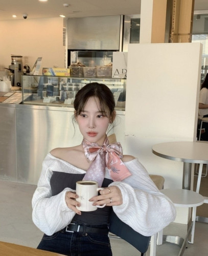 💕 루* 실크 모노그램 컨피덴셜 방도