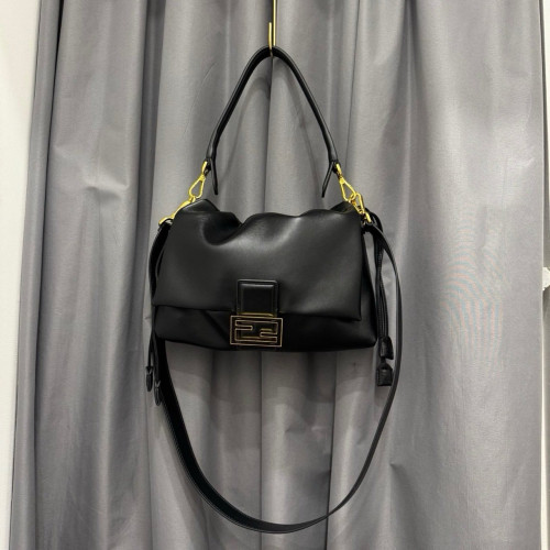 🤴🏻 #펜디 맘마백 미디엄🤴🏻