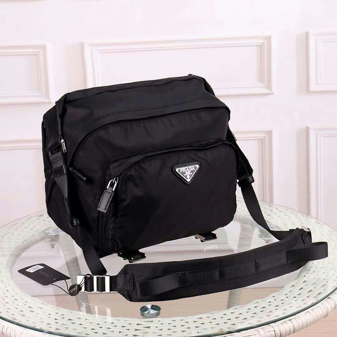 💕 프** 바이커백 힙색 바이크백 Nylon and Saffiano Leather Bag
