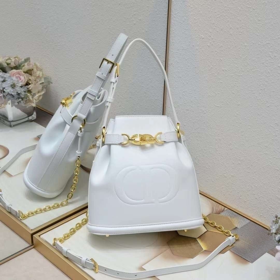 💕 디* 쎄디* 버킷백