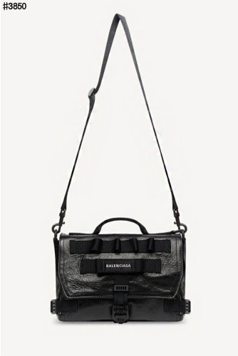 🍀 [BALENCIAGA] 발렌시아가 이미 빈티지 레더 메신저백 스몰 🍀