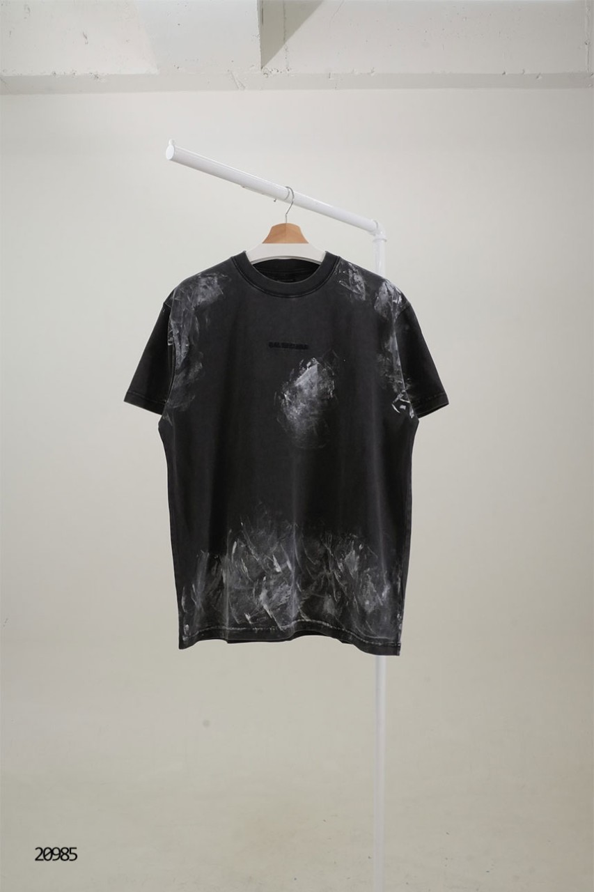 🔆 [BALENCIAGA] 발렌시아가 더티 페인팅 워싱 레터링 자수 반팔 티셔츠 🔆