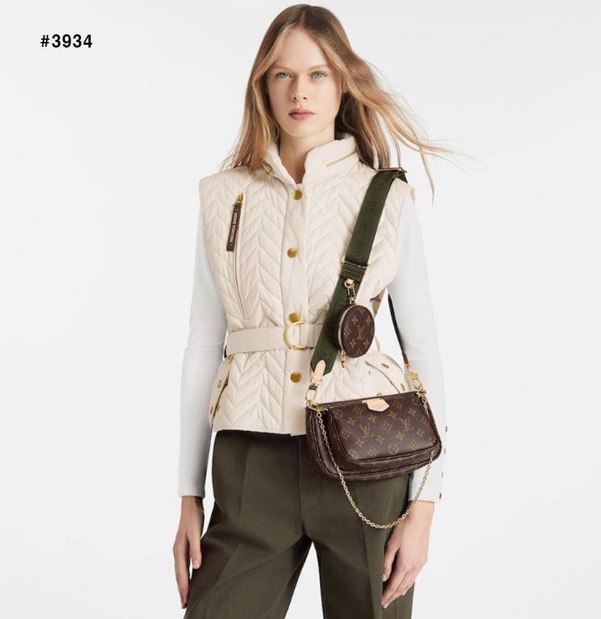🍀 [LOUIS VUITTON] 루이비통 멀티 포쉐트 악세수아 모노그램 크로스백 🍀