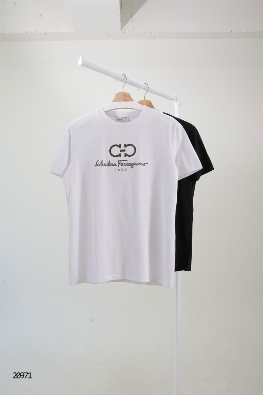 🔆 [ferragamo] 페레가모 시그니처 간치니 비즈 패치 반팔 실키 티셔츠 🔆