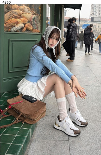 #루이비통 [LOUIS VUITTON] 수입프리미엄급 런어웨이 스니커즈 화이트 신상 입고💢 #태그 #신발 #4350