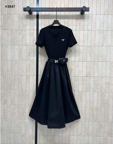 🍀 [PRADA] 프라다 블랙 리나일론 미디 티셔츠 드레스 🍀