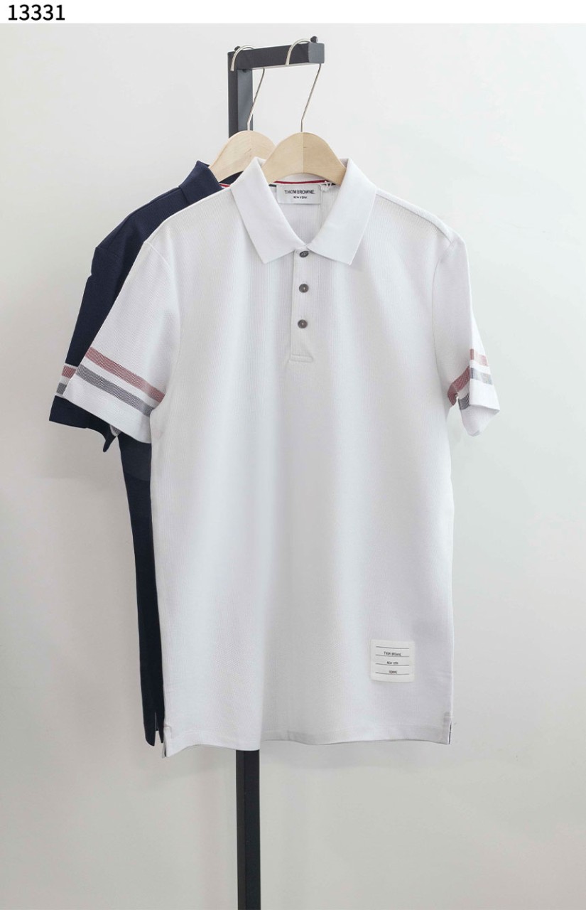 #톰브라운 [Thom Browne] 삼선 스트라이프 커프 신상입고💢 #상의 #티셔츠 #13331