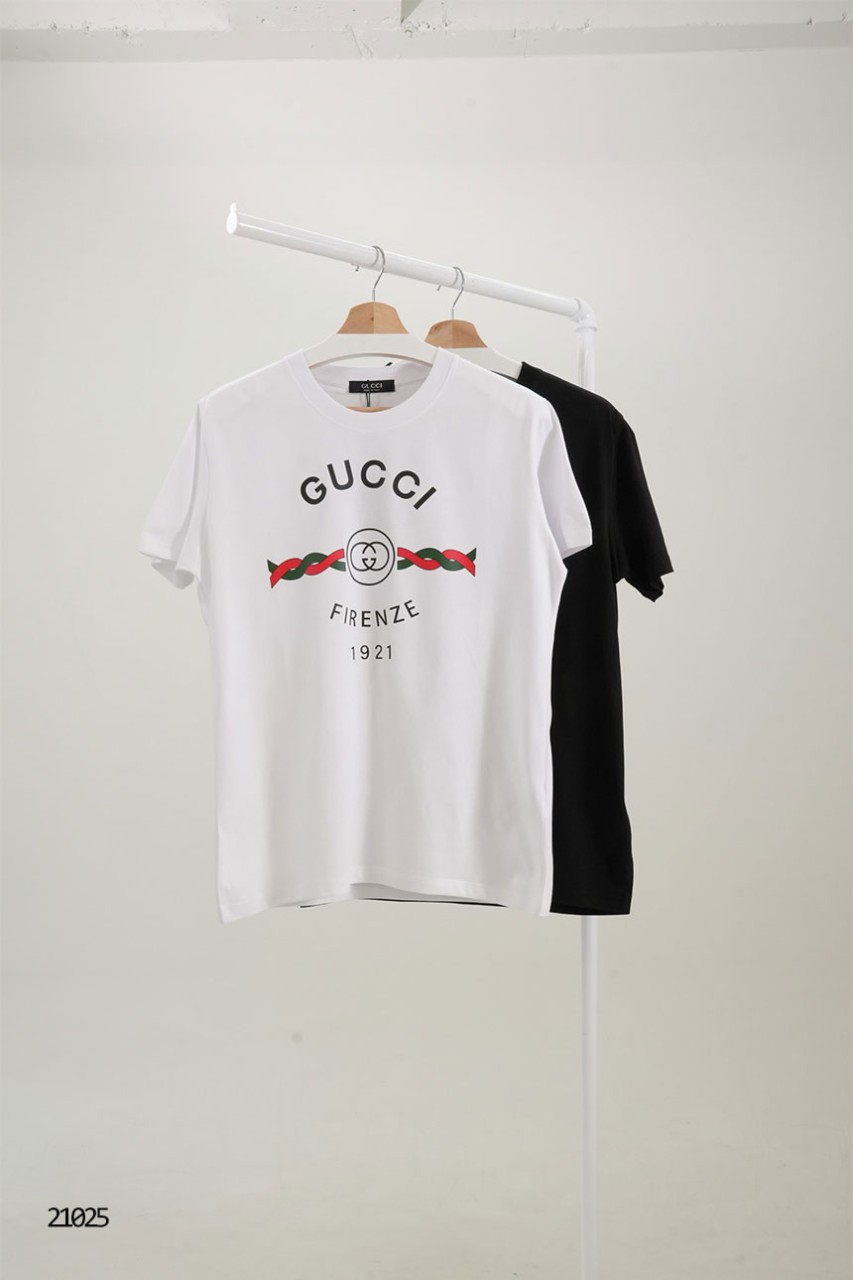 🔆[GUCCI] 구찌 시그니처 슈프림 트위스트 라인 반팔 티셔츠 🔆