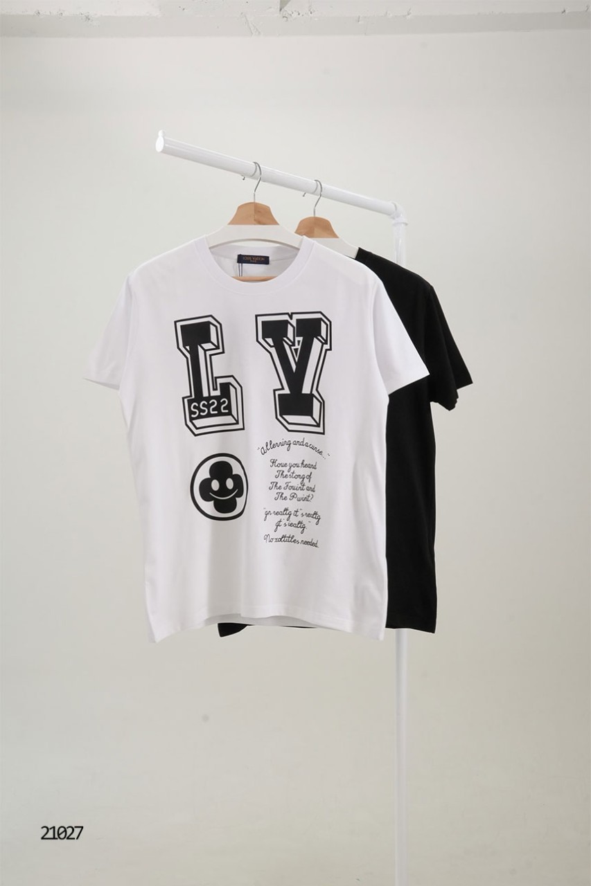 🔆 [Louis Vuitton] 루이비통 입체 LV 라인 레터링 반팔 티셔츠 🔆