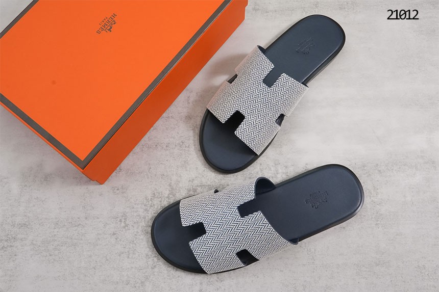 🔆 [HERMES] 에르메스 이즈미르 샌들 쉐브론 & 누아 블랑 🔆