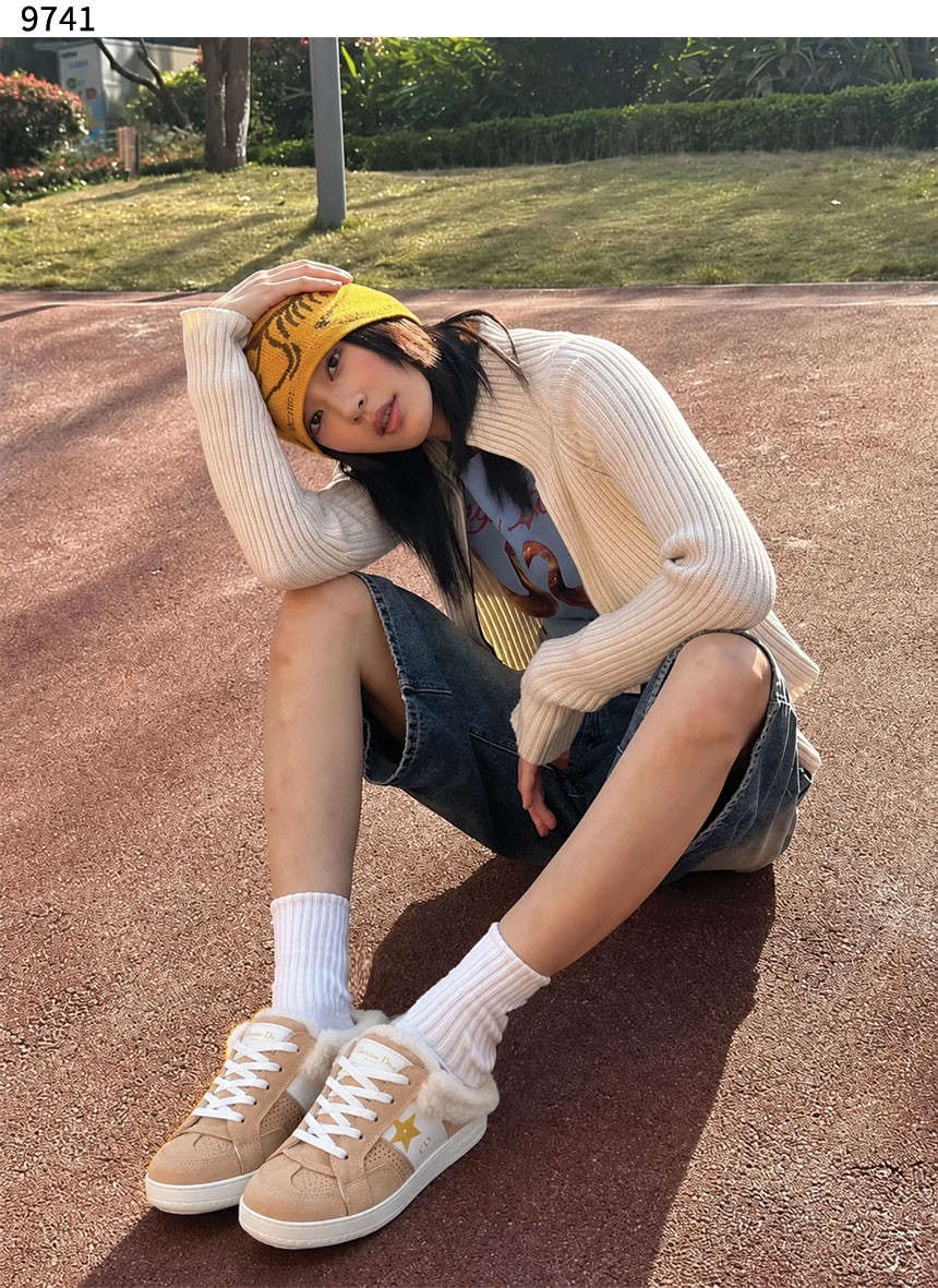 #디올 [Christian DIOR] 수입프리미엄급 Dior Star Sneakers Beige Suede Calfskin Beige 신상 입고💢 #태그 #신발 #9741
