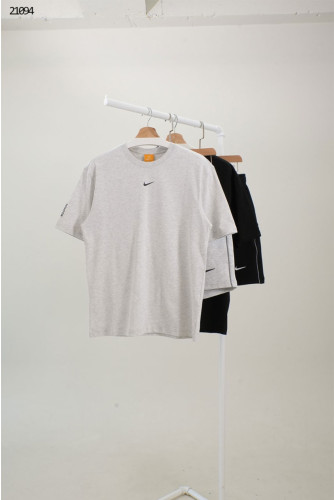 🔆 [NIKE] 나이키 X 녹타 프린팅 반팔 티셔츠 & 라인 포인트 추리닝 숏 팬츠 세트 🔆