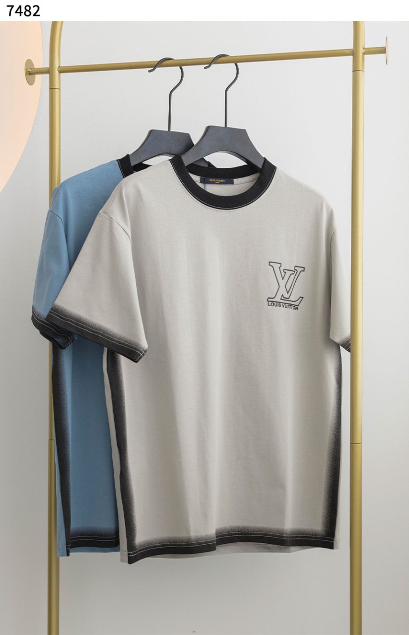 #루이비통 [Louis Vuitton] LV로고 그라디언트 티셔츠 신상입고💢 #상의 #티셔츠 #7482