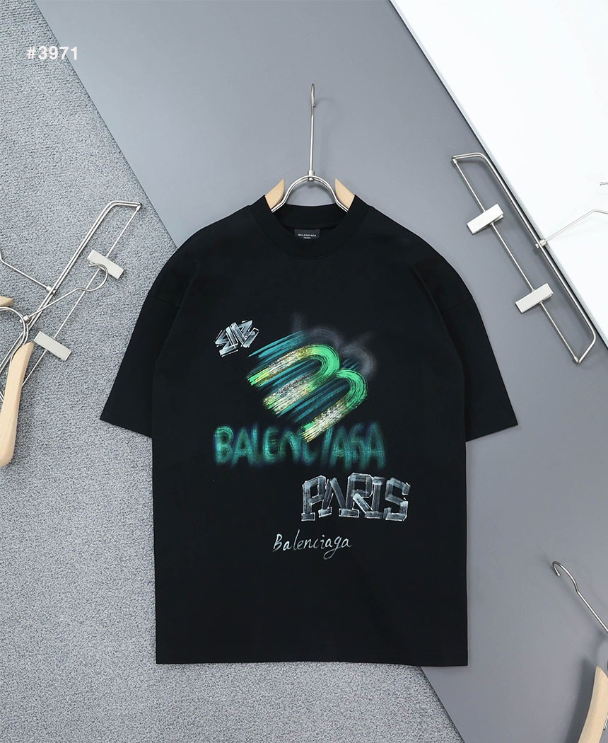 🍀 [BALENCIAGA] 발렌시아가 BB 빈티지 페인팅로고 오버핏 반팔 티셔츠 🍀