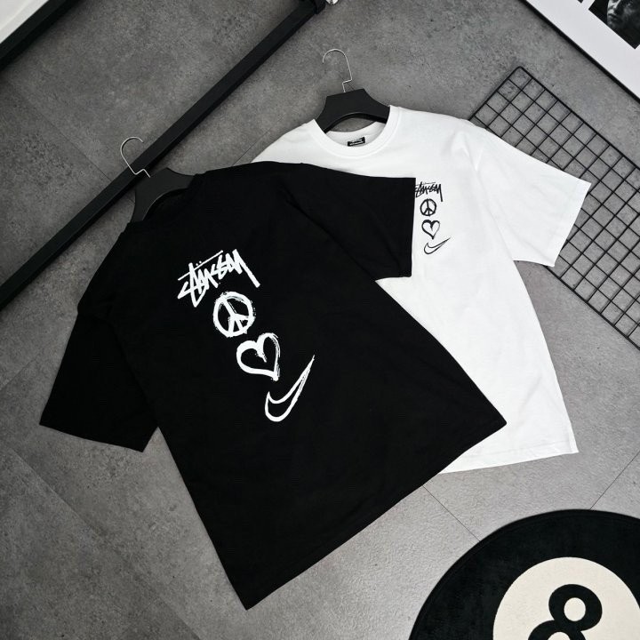 STS X NK 콜라보 하트 반팔 티셔츠