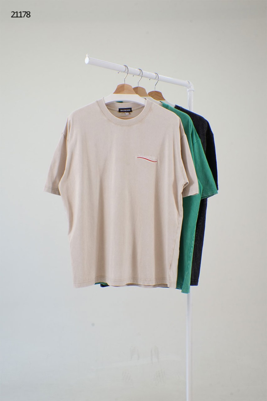 🔆 [BALENCIAGA] 발렌시아가 가먼트 워싱 웨이브 레터링 자수 반팔 티셔츠 🔆