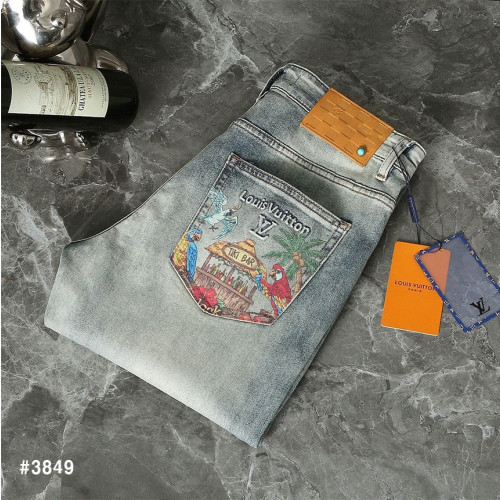🍀 [LOUIS VUITTON] 루이비통 로고엠보 버드 워싱 데님 팬츠 🍀