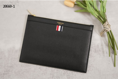 🔆 [THOM BROWNE] 톰브라운 페블 그레인 도큐먼트 홀더 클러치 🔆