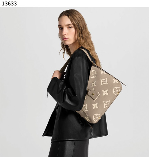 #루이비통 [Louis Vuitton] 캐리올 PM 신상입고💢 #가방 #13633