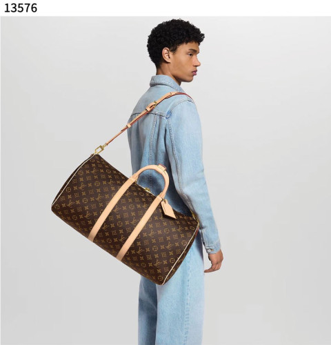 #루이비통 [Louis Vuitton] 키폴 50 반둘리에 모노그램 신상입고💢 #가방 #13576