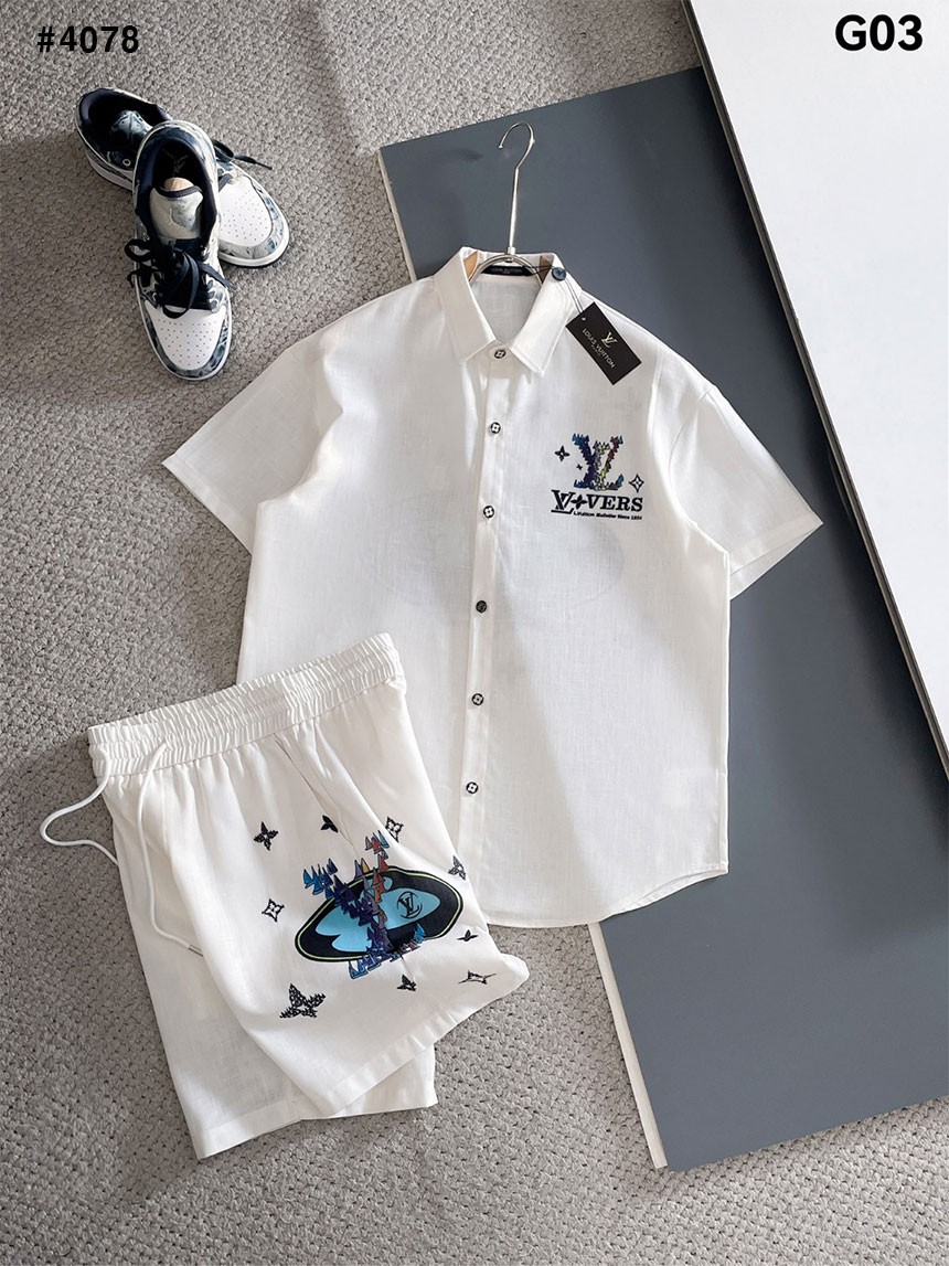 🍀 [LOUIS VUITTON] 루이비통 LV 멀티로고 프린티드 린넨 셔츠 & 반바지 세트 🍀
