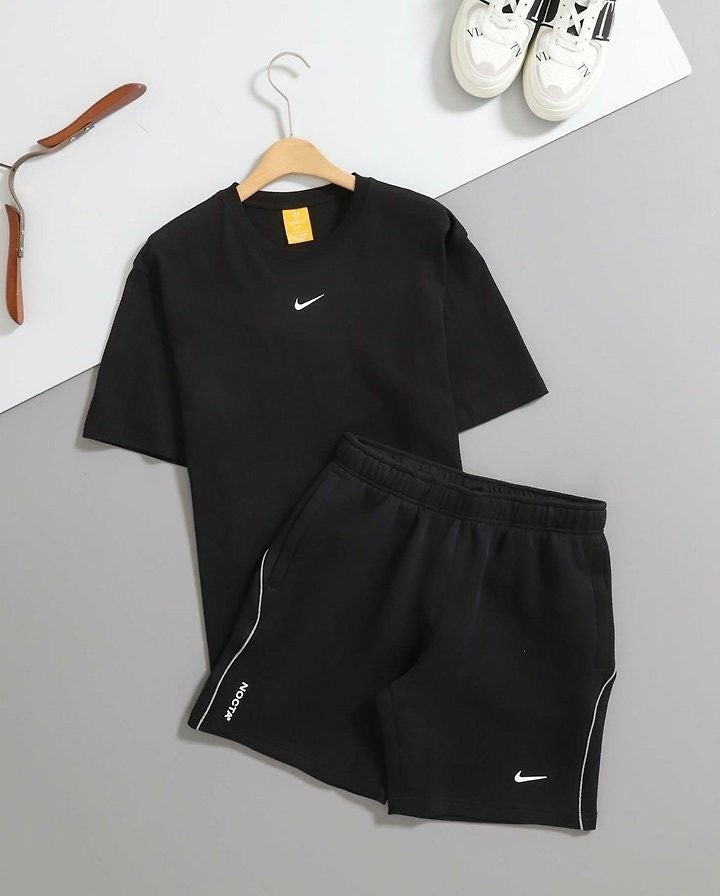 반팔 티셔츠와 라인 포인트 숏 팬츠 NK-3773