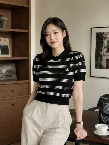 💕 셀** 카라 스트라이프 니트